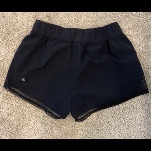 Lululemon Hotty Hot Shorts Low Rise Size 4